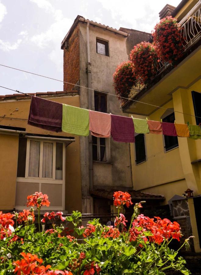 Ostello Tramonti Hostel Biassa Bagian luar foto